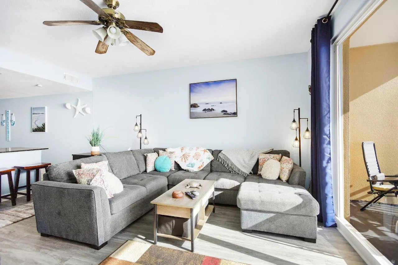 Emerald Chic Beachfront 2 Bdr Apt 4 Beach Seats And A Cannope On Us Panama City Beach Lägenhet