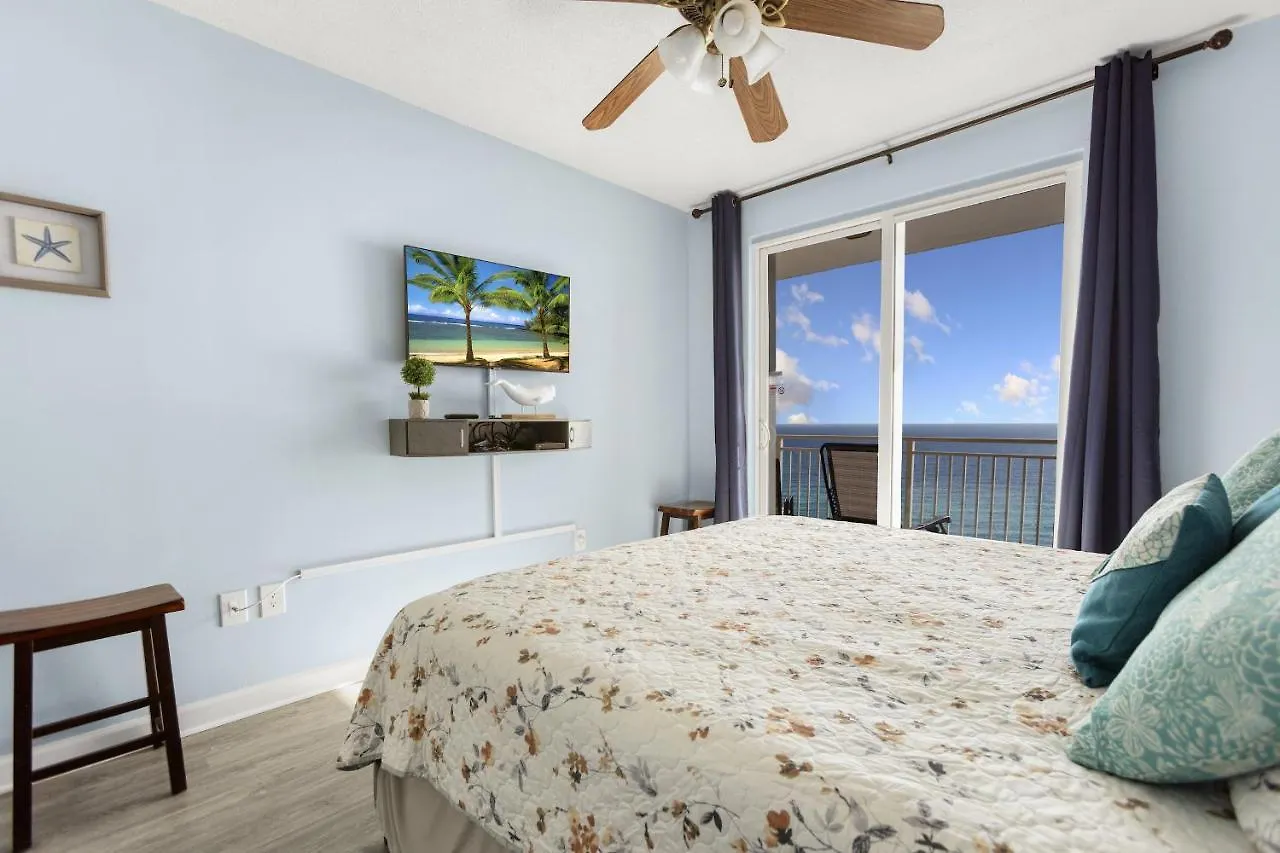 Emerald Chic Beachfront 2 Bdr Apt 4 Beach Seats And A Cannope On Us Panama City Beach USA