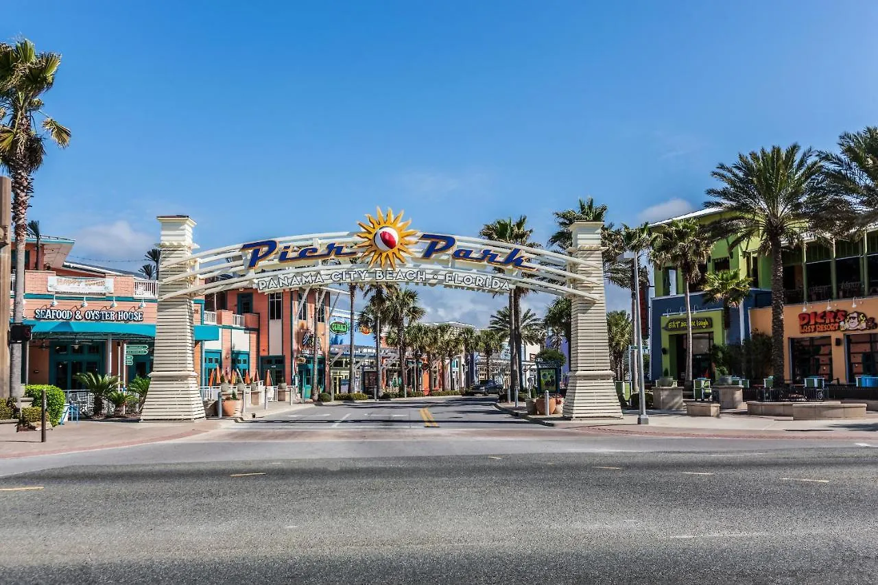 Emerald Chic Beachfront 2 Bdr Apt 4 Beach Seats And A Cannope On Us Panama City Beach Lägenhet