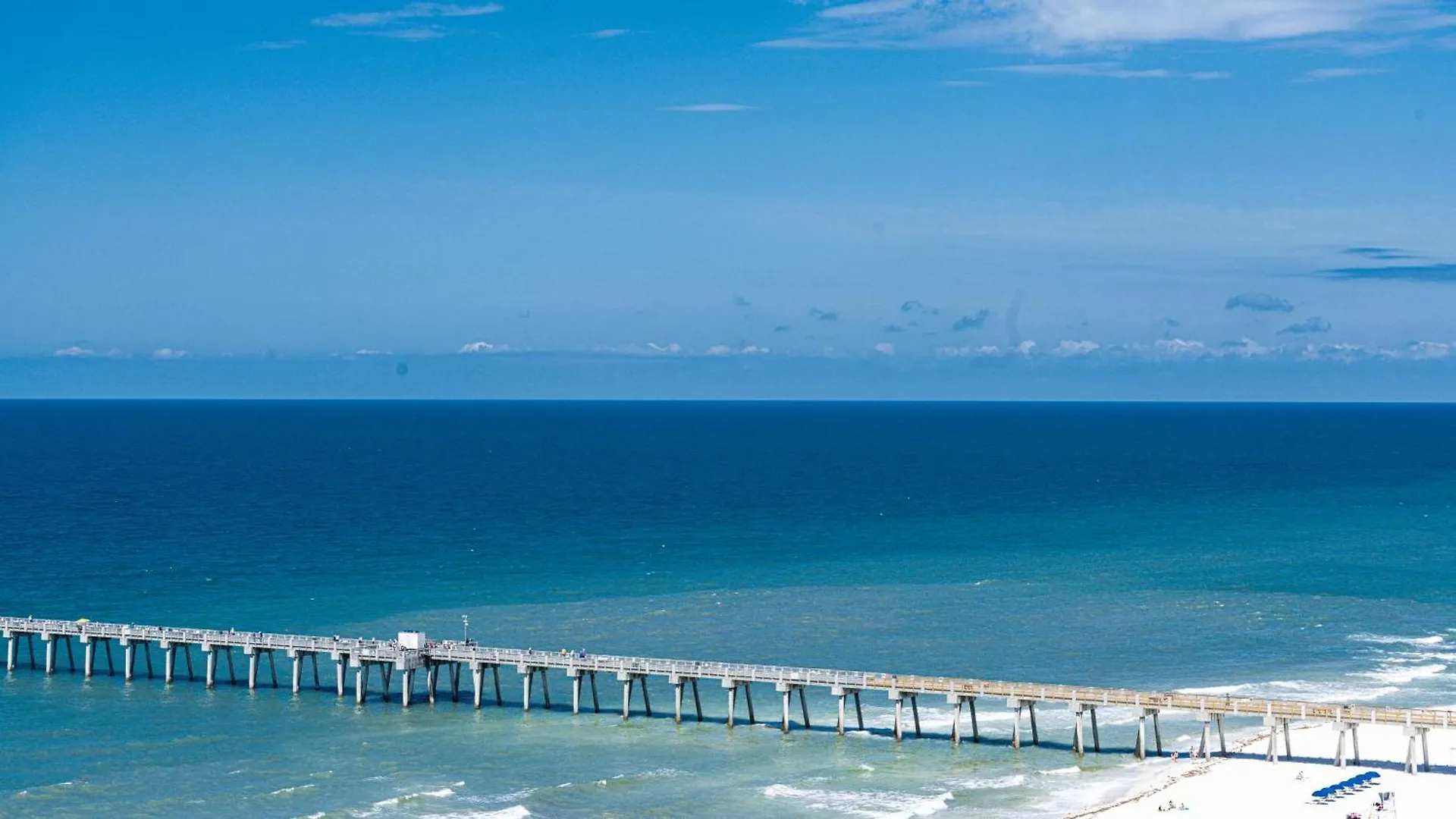 Emerald Chic Beachfront 2 Bdr Apt 4 Beach Seats And A Cannope On Us Panama City Beach