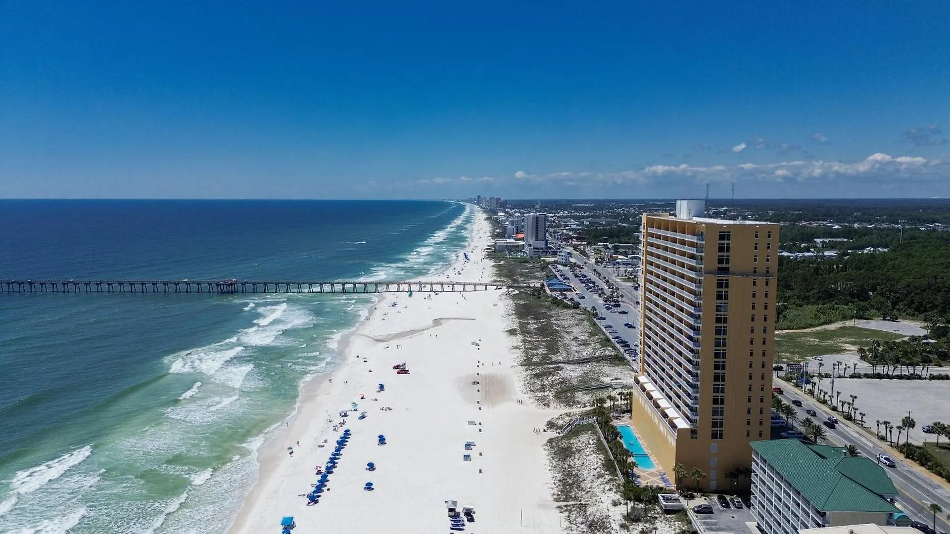 Emerald Chic Beachfront 2 Bdr Apt 4 Beach Seats And A Cannope On Us Panama City Beach