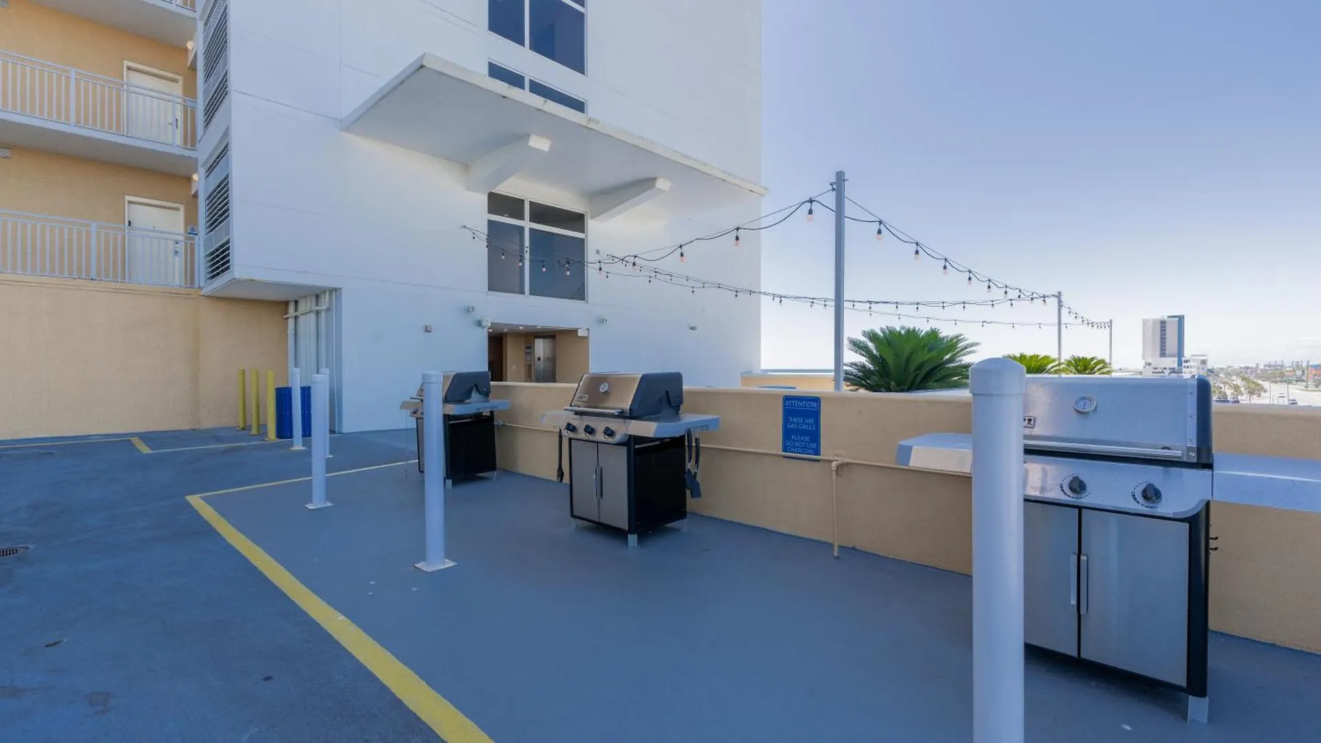 Lägenhet Emerald Chic Beachfront 2 Bdr Apt 4 Beach Seats And A Cannope On Us Panama City Beach