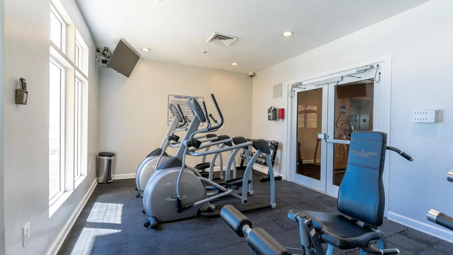 Apartment Emerald Chic Beachfront 2 Bdr Apt 4 Beach Seats And A Cannope On Us Panama City Beach United States